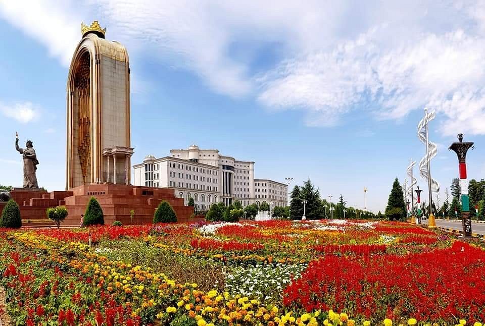Ismoili Somoni Monument